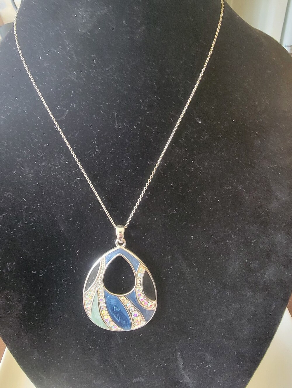 Gentle Used 925 Chained Silver Necklace